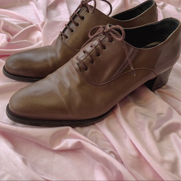 Vintage Italian made oxfords with a cute little heel - Picture 4 of 4